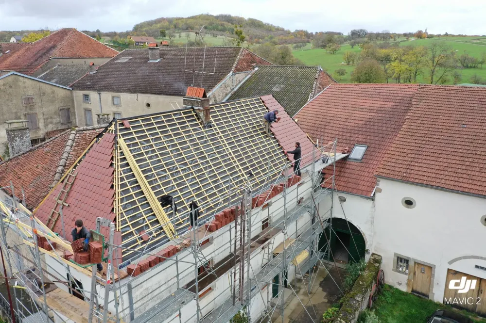 Pose et renovation toiture _ Vesaignes-sur-Marne - Tuiles (1)