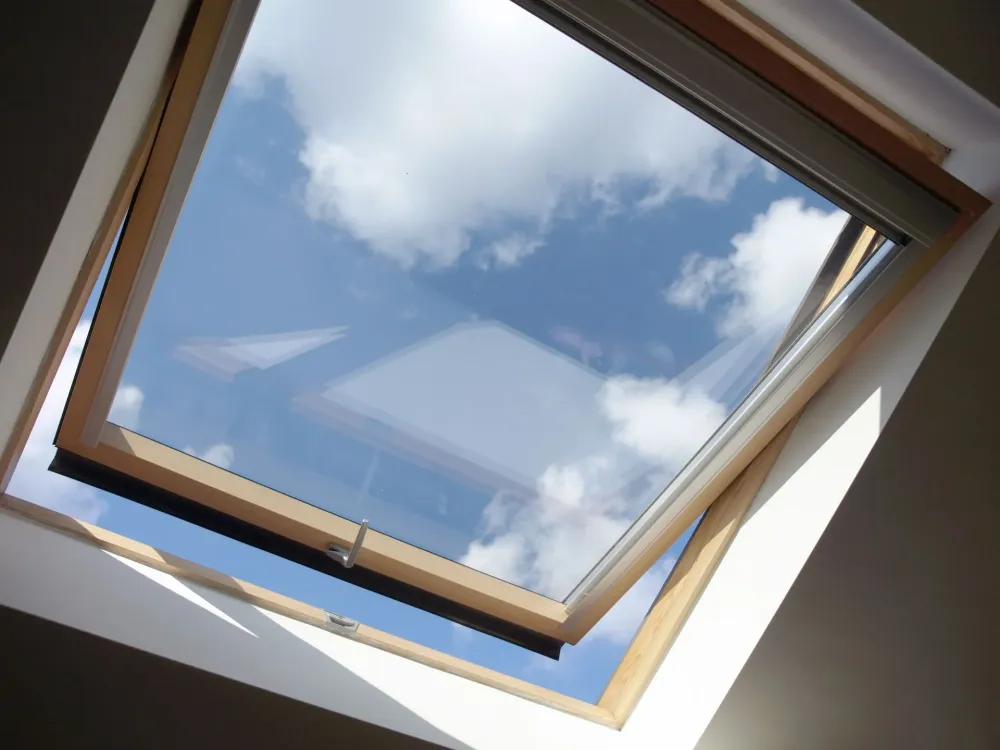 Pose fenetre de toit de la marque VELUX _ Vesaignes-sur-Marne (1)